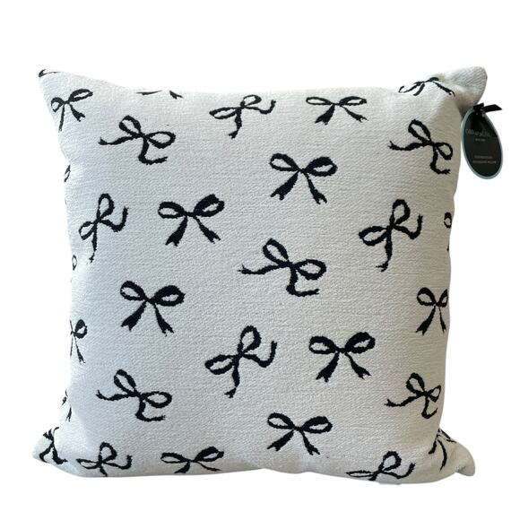 Cynthia Rowley BOW Feather Filled Pillow 20x20 Black & Cream NEW - Picture 1 of 12